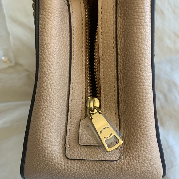 Coach Bryant Cobvertable Carryall - Picture 4 of 9